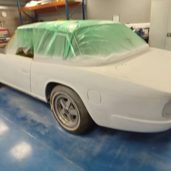 27.03.2025 1976 jensen interceptor blue body work 3 (3)