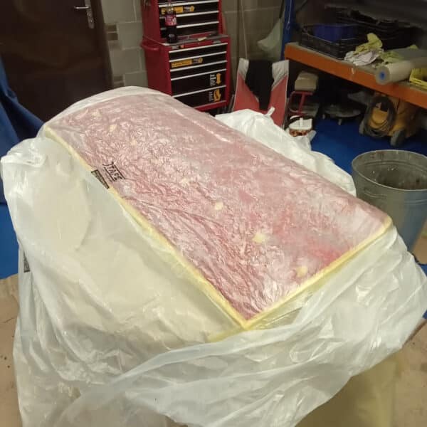 27.03.2025 1978 mercedes 350sl red stripping panels (2)