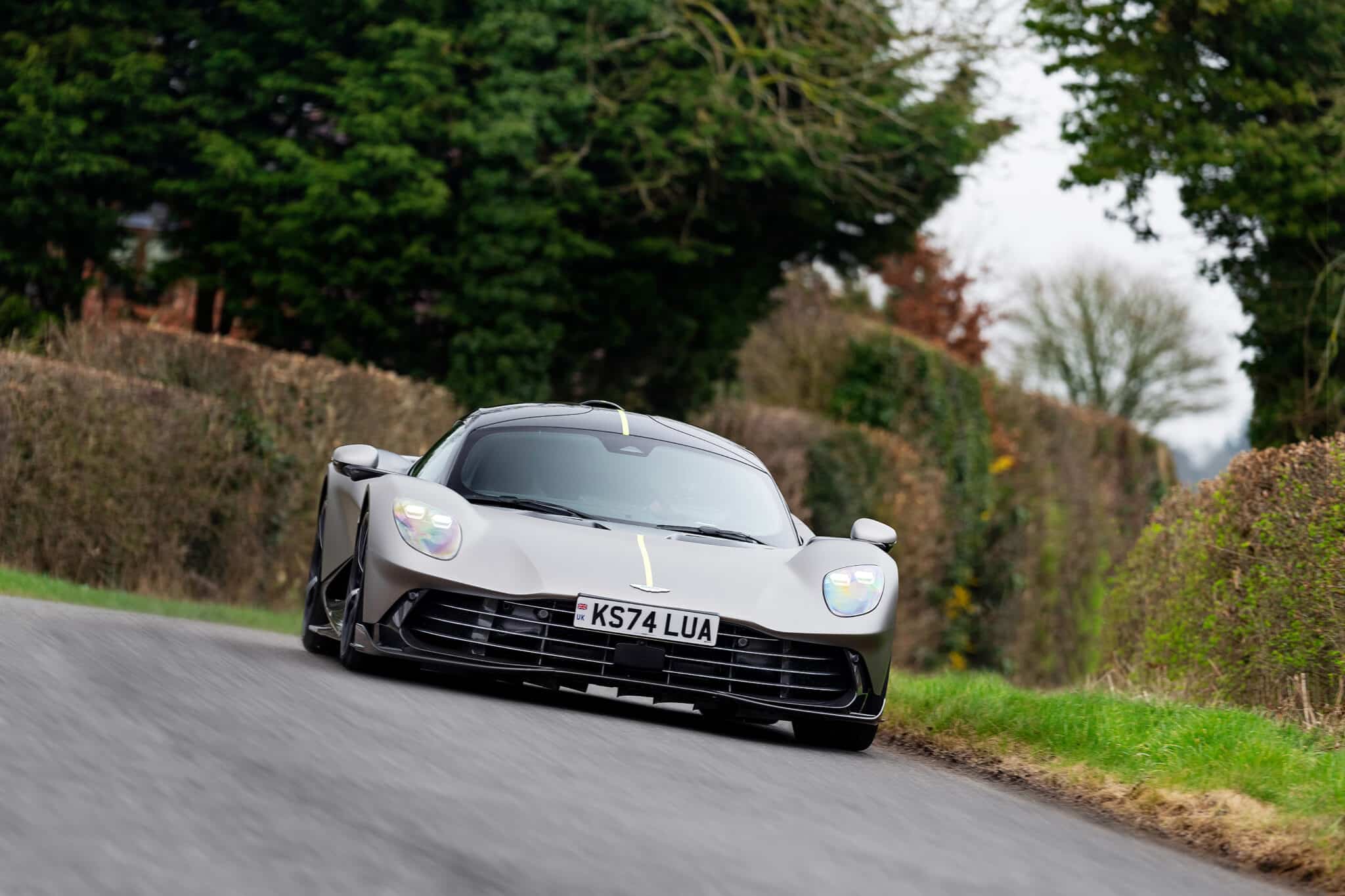aston martin valhalla 03