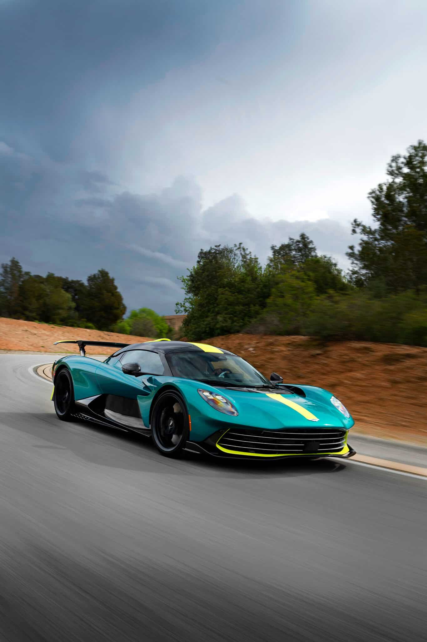 aston martin valhalla 14