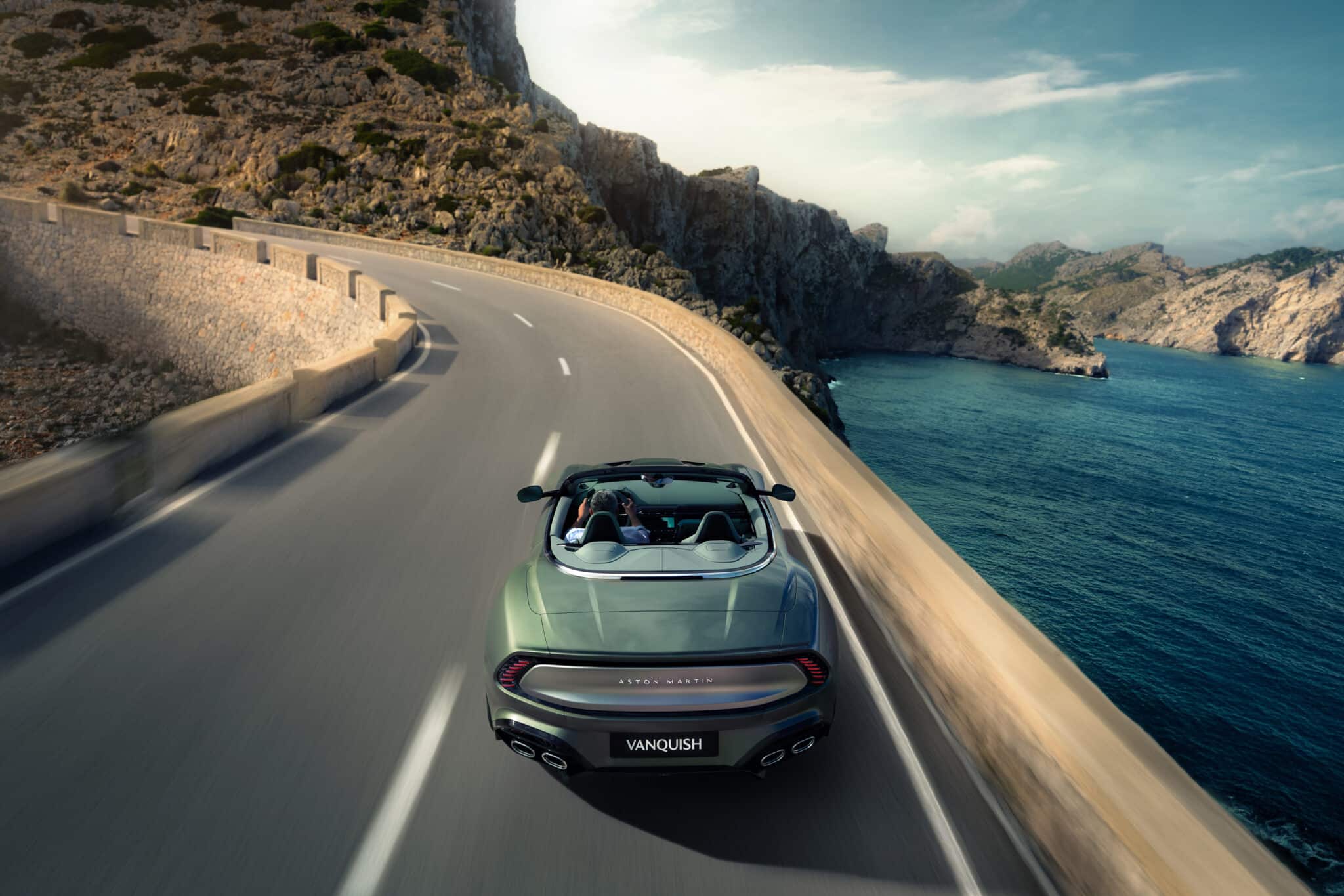 aston martin vanquish volante 05