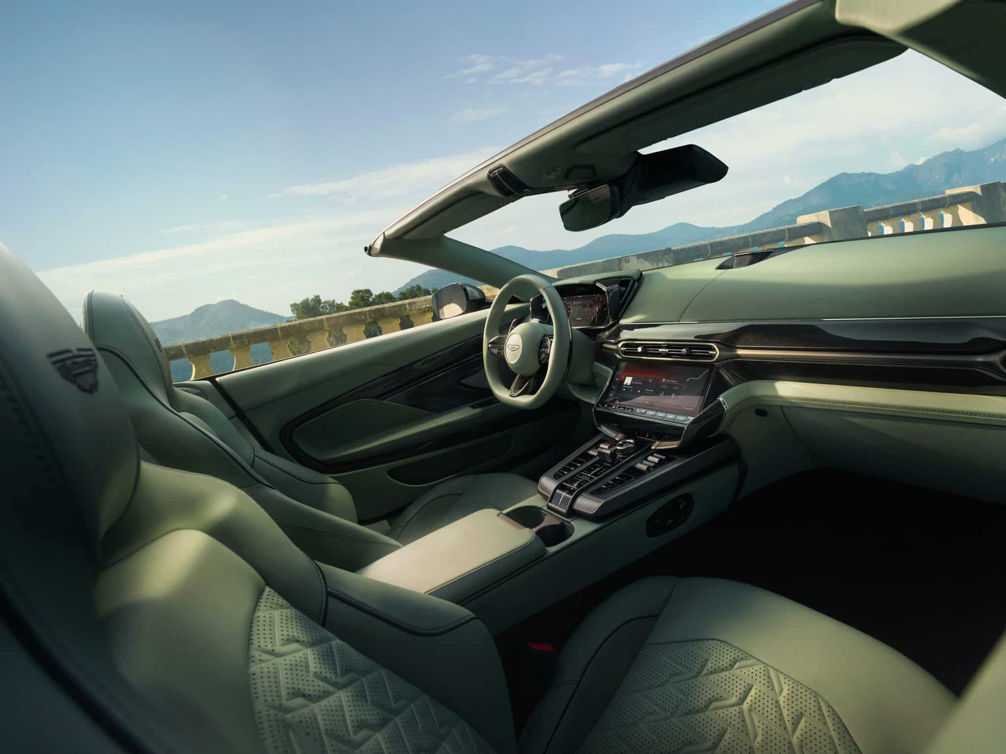 aston martin vanquish volante 13