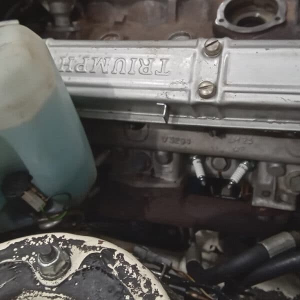 01.04.2025 1974 triumph stag white repairs (10)