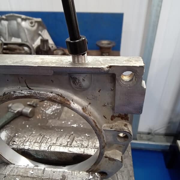 01.04.2025 1975 triumph tr6 yellow reassembly (1)