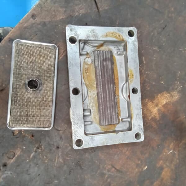 01.04.2025 1975 triumph tr6 yellow reassembly (7)