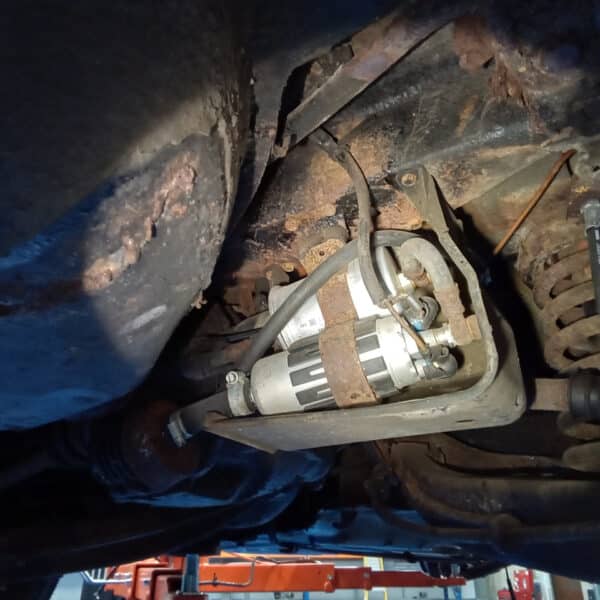 01.04.2025 1978 mercedes 350sl red removing brakes (20)