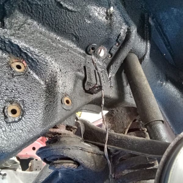 01.04.2025 1978 mercedes 350sl red removing brakes (32)