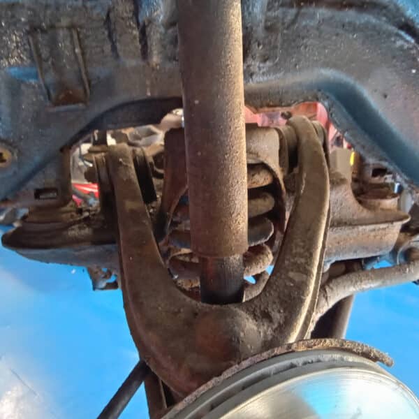 01.04.2025 1978 mercedes 350sl red removing brakes (47)