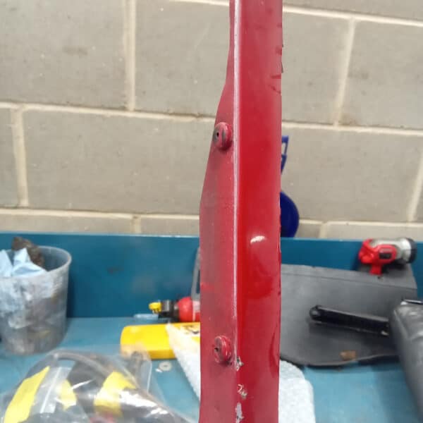 01.04.2025 1978 mercedes 350sl red removing wings (31)