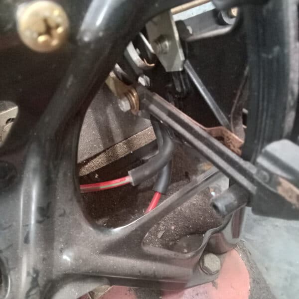 01.04.2025 1978 mercedes 350sl red strip down (8)