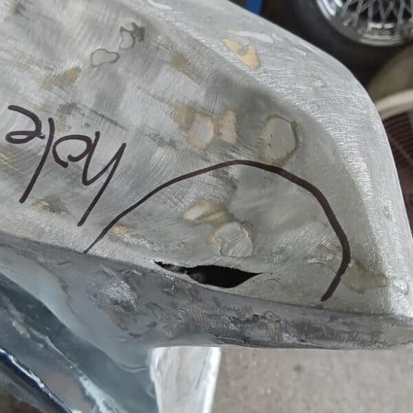 02042025 1969 aston martin db6 volante panel beating (1)