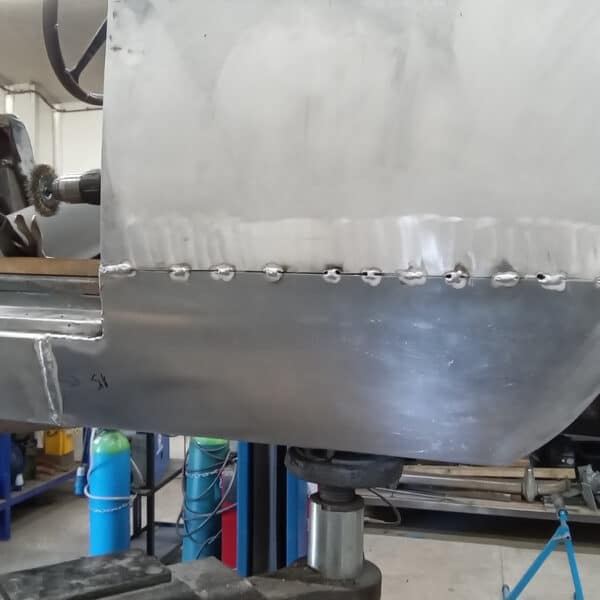02042025 1969 aston martin db6 volante panel beating (12)