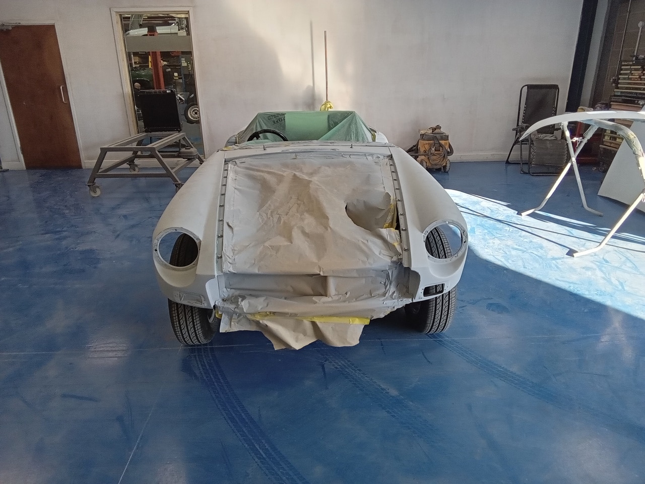 02042025 1973 mgb roadster paint prep (8)