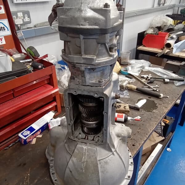 02042025 1975 triumph tr6 gearbox (1)