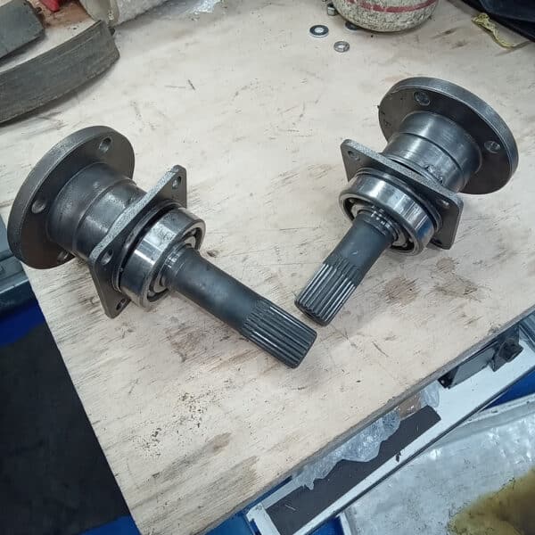 02042025 1975 triumph tr6 gearbox (23)