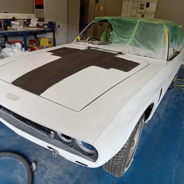 02042025 1976 jensen interceptor paint prep and seats (9)