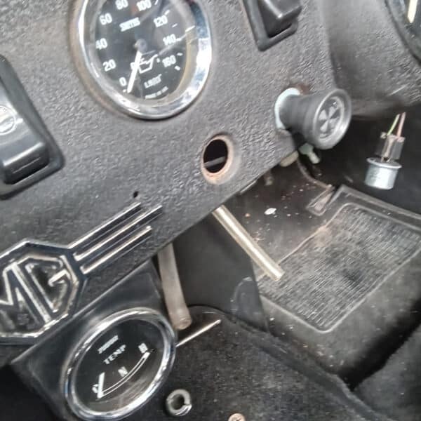 02042025 1978 mg midget repairs (13)