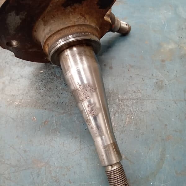 03.04.2025 1969 aston martin db6 volante blue front suspention (10)