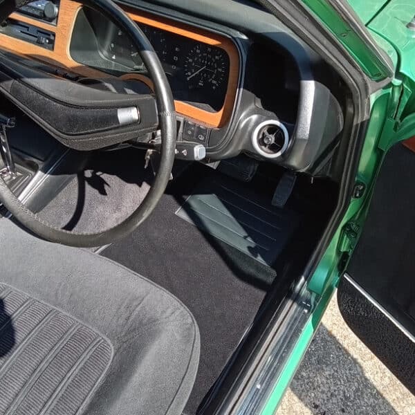 03.04.2025 1977 ford granada ghia green carpets (2)
