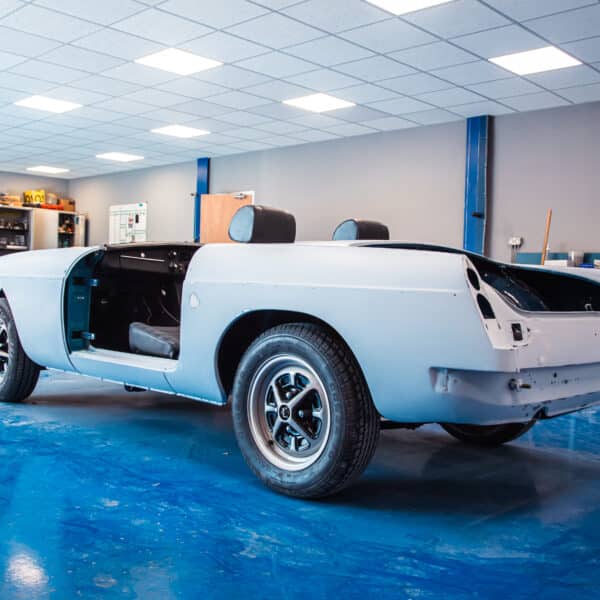 030425 1973 mgb roadster in primer 3