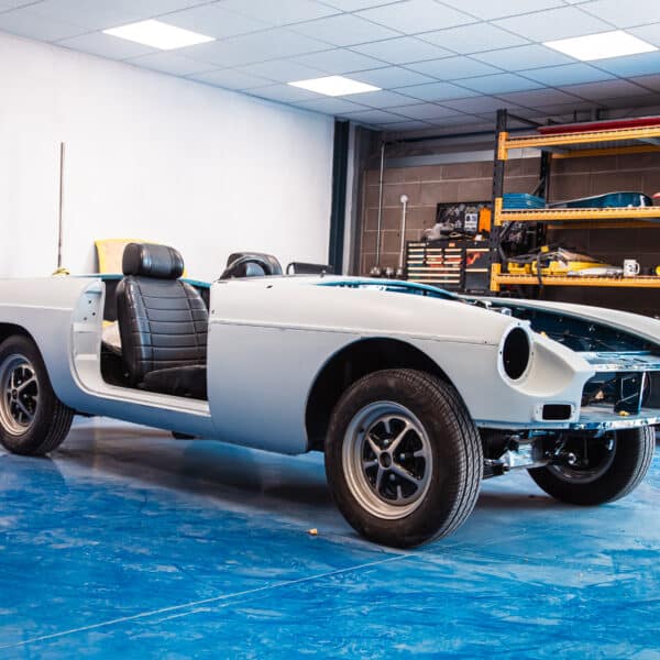 030425 1973 mgb roadster in primer