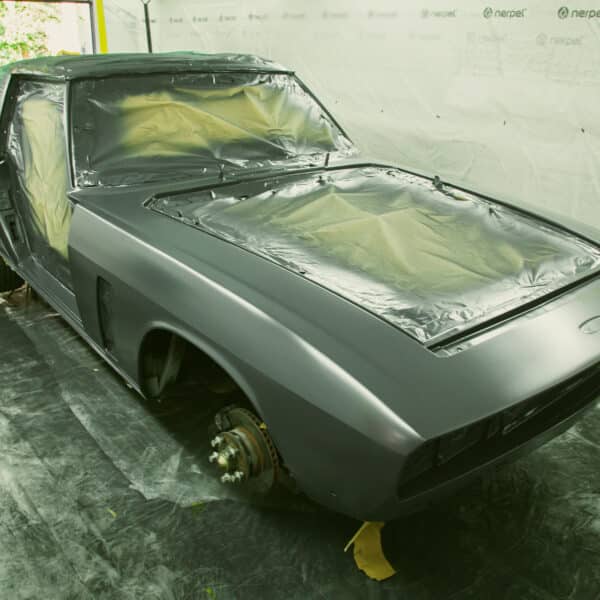 030425 1976 jensen interceptor in primer 3