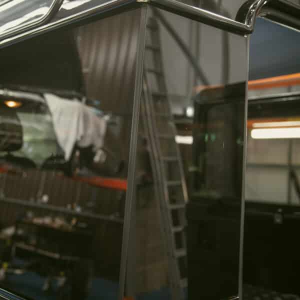 030425 2010 land rover defender 90 glass side windows installed 2