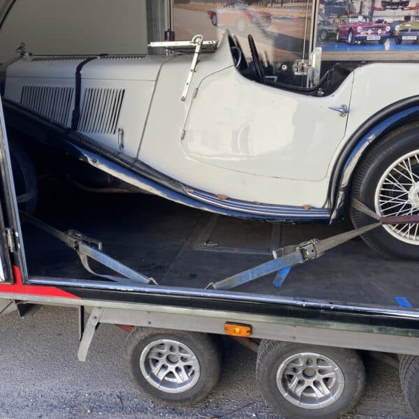 08.04.2025 1934 wolseley hornet black and ivory transport (1)