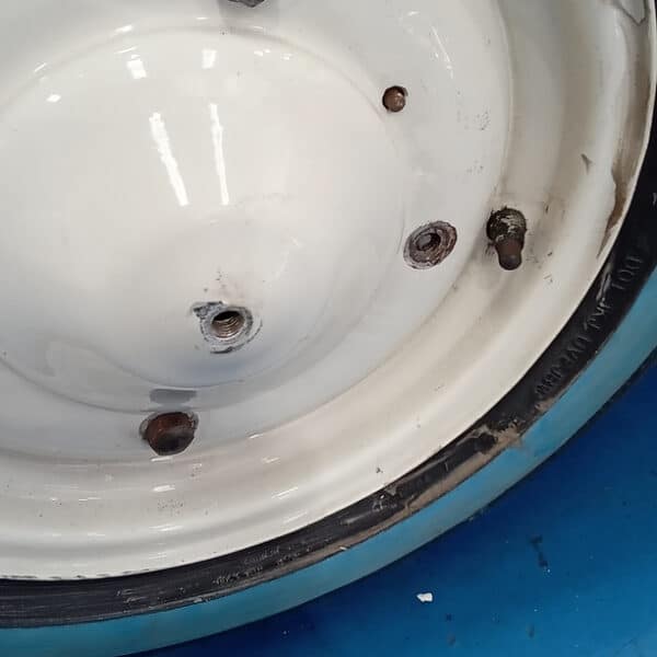 08.04.2025 1963 fiat 500 blue exhaust (19)