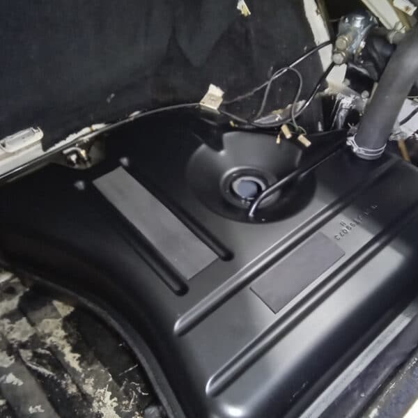 08.04.2025 1974 triumph stag fuel system (13)