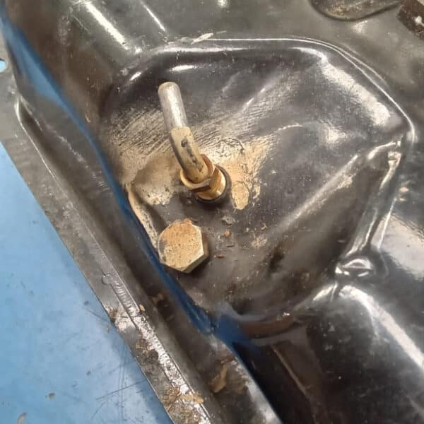 08.04.2025 1974 triumph stag fuel system (2)