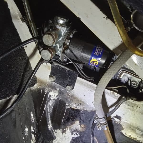 08.04.2025 1974 triumph stag fuel system (9)