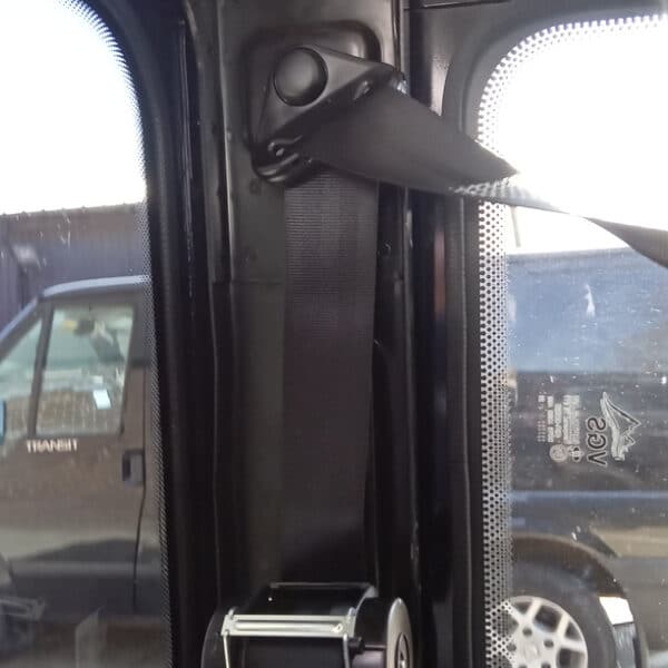 08.04.2025 2010 land rover defender 90 black (3)