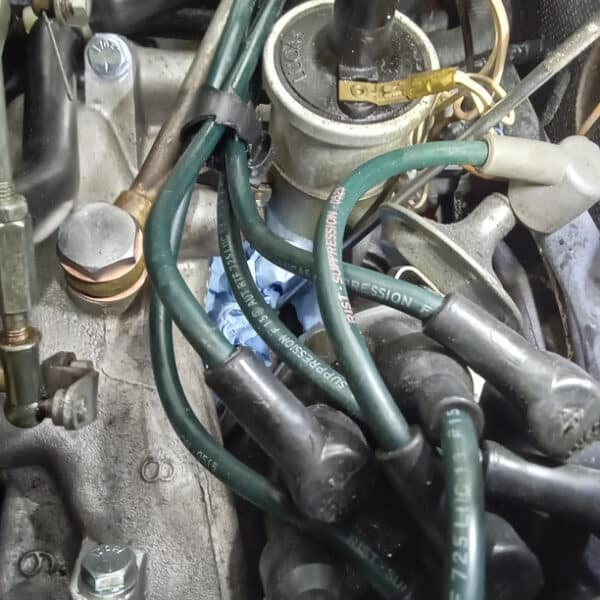 09042025 1974 triumph stag inlet manifold (12)