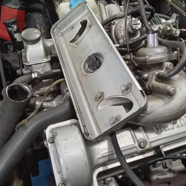 09042025 1974 triumph stag inlet manifold (16)