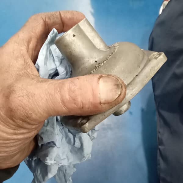 09042025 1974 triumph stag inlet manifold (17)