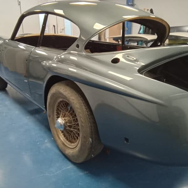 090424 1960 jensen 541r fit up (4)