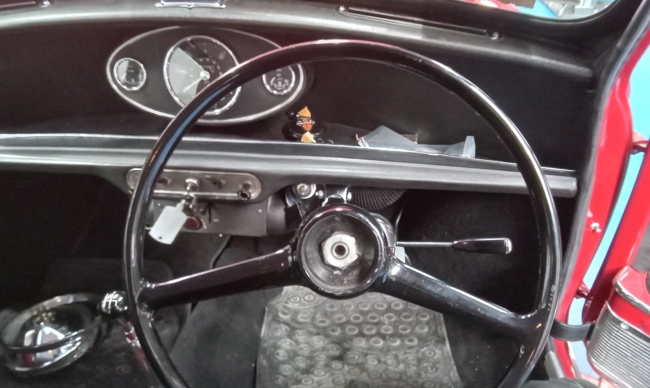 10.04.2025 1968 austin mini cooper s red appraisal and repairs (37)