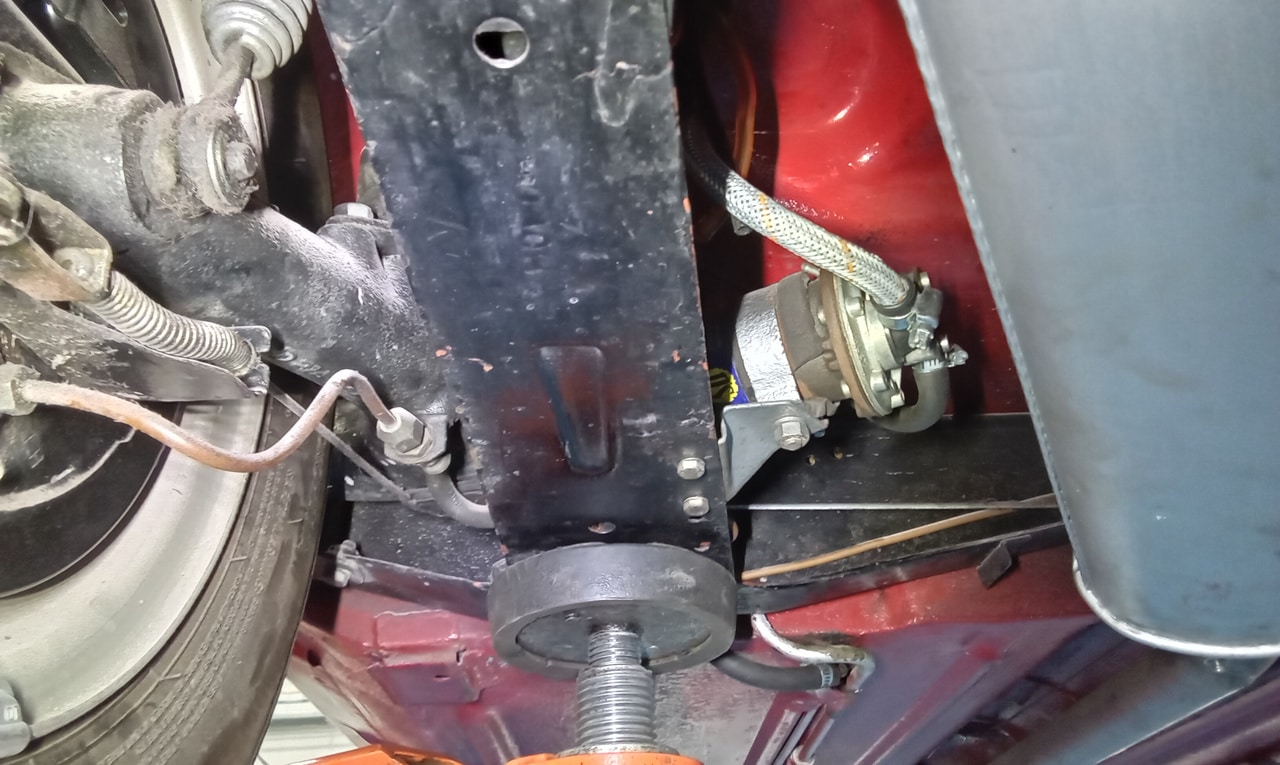 10.04.2025 1968 austin mini cooper s red appraisal and repairs (8)