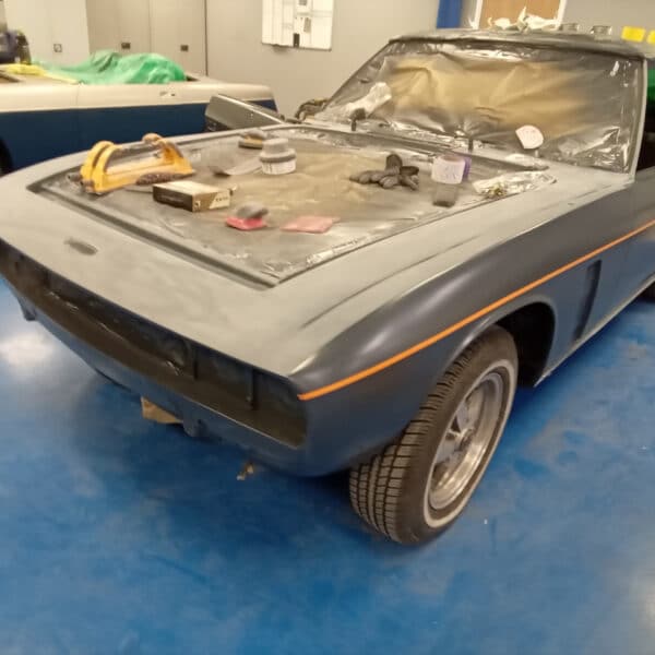 10.04.2025 1976 jensen interceptor blue more body work (17)