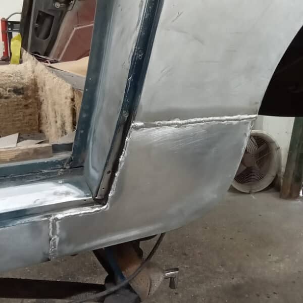 14042025 1969 aston martin db6 volante body repairs (2)