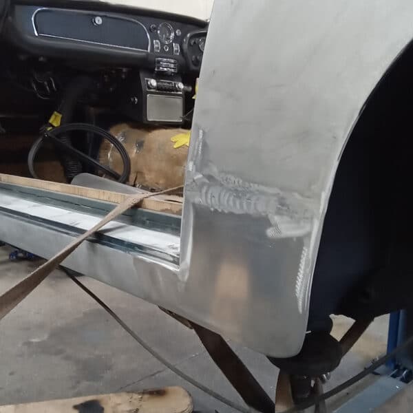 14042025 1969 aston martin db6 volante body repairs (3)