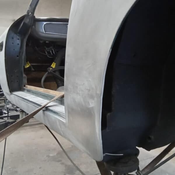 14042025 1969 aston martin db6 volante body repairs (6)
