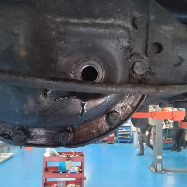 17042025 1975 mgb gt v8 brakes (10)