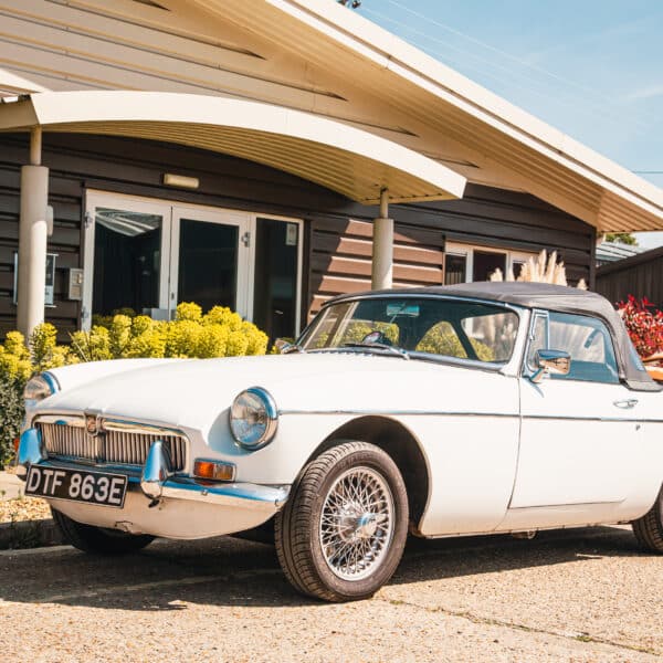 1967 mgb roadster arrival