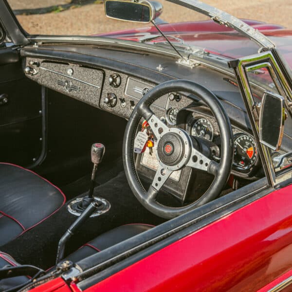 1970 mgc roadster arrival 4