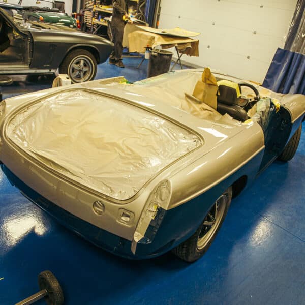 1973 mgb roadster painted 10