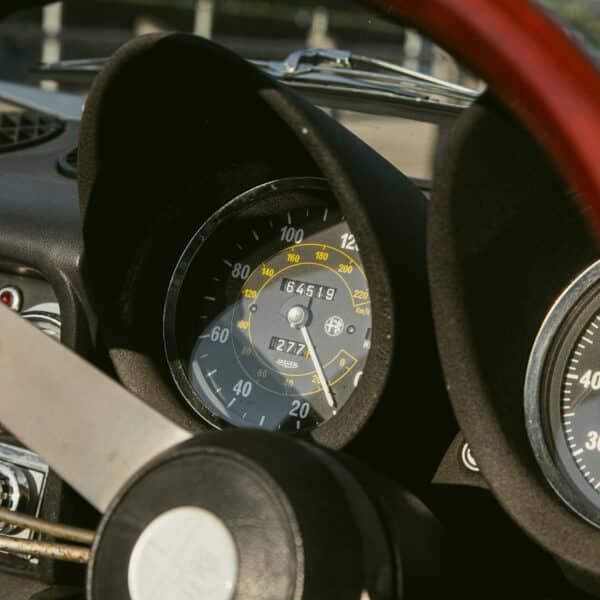 1977 alfa romeo 2000 spider arrival 6
