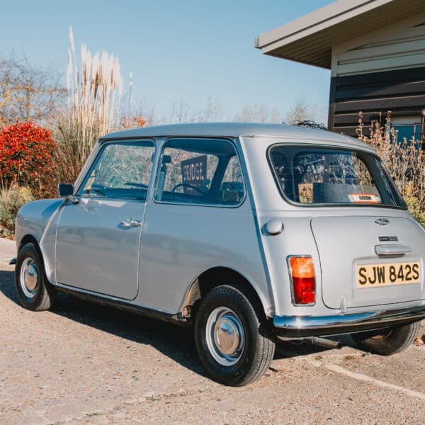 1977 mini arrival 3