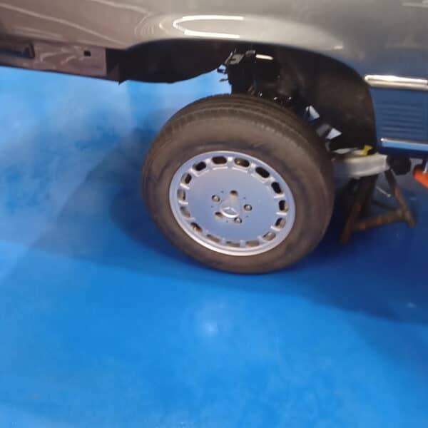 1987 mercedes 500 sl rear subframe refit (10)